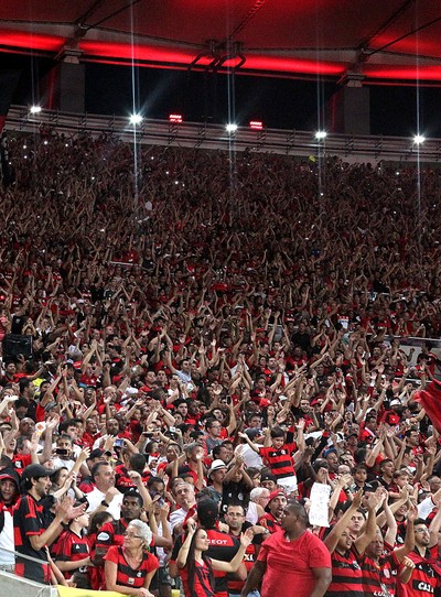 Bandeira de Mello minimiza aumento  de ingressos: Nem um cafezinho