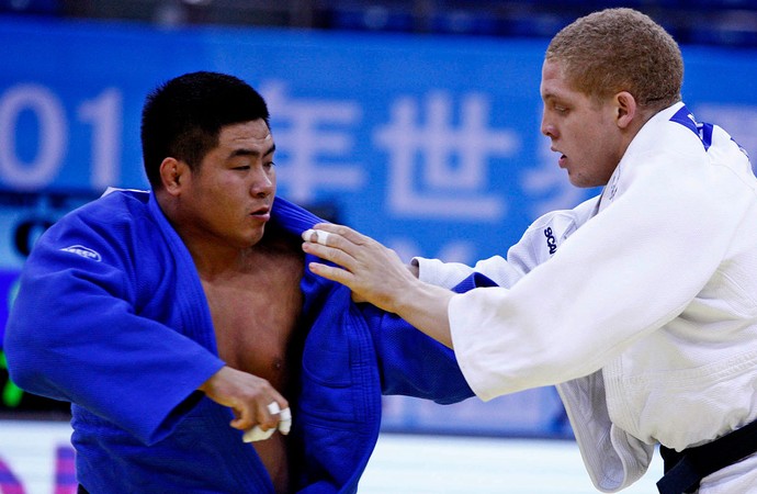 judô Rafael Buzacarini mundial em Qingdao (Foto: Gabriela Sabau / FIJ)