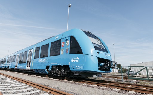 Primeiro trem do mundo movido a hidrogênio começa a circular na Alemanha