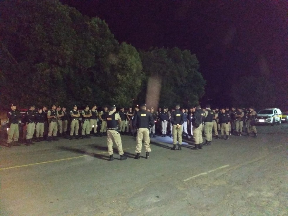Cerca de 200 policiais militares participam da OperaÃ§Ã£o 'JericÃ³'  (Foto: PolÃ­cia Militar/DivulgaÃ§Ã£o)