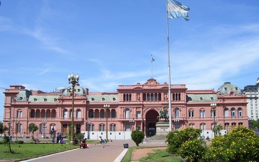 El FMI tuvo una “primera reunión muy positiva” con el nuevo ministro de Economía de Argentina, dice vocera – Época Negócios