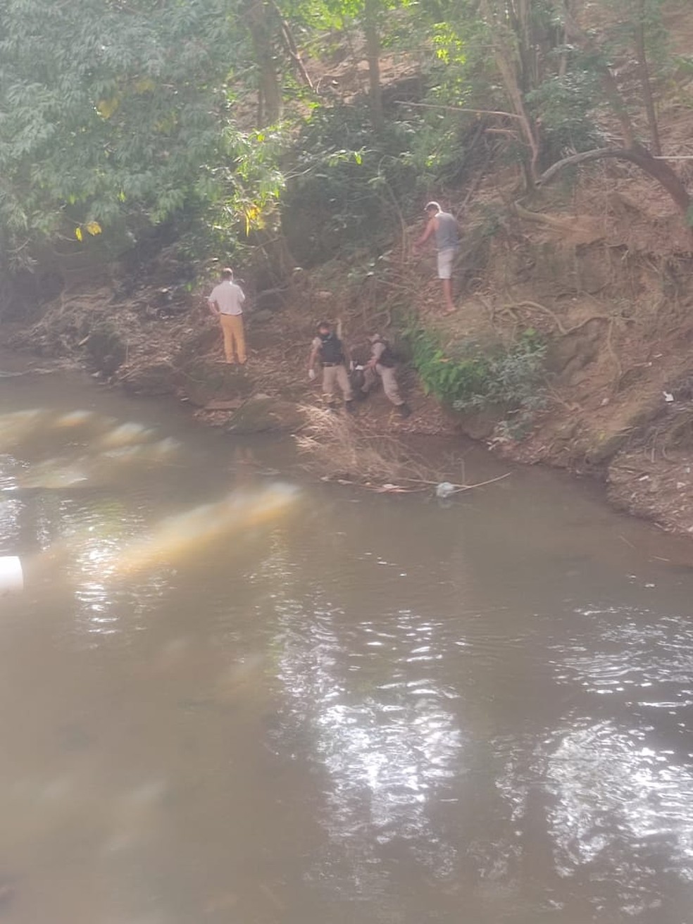 Mae De Bebe Encontrado Boiando Em Rio De Chale E Identificada Pela Policia Vales De Minas Gerais G1