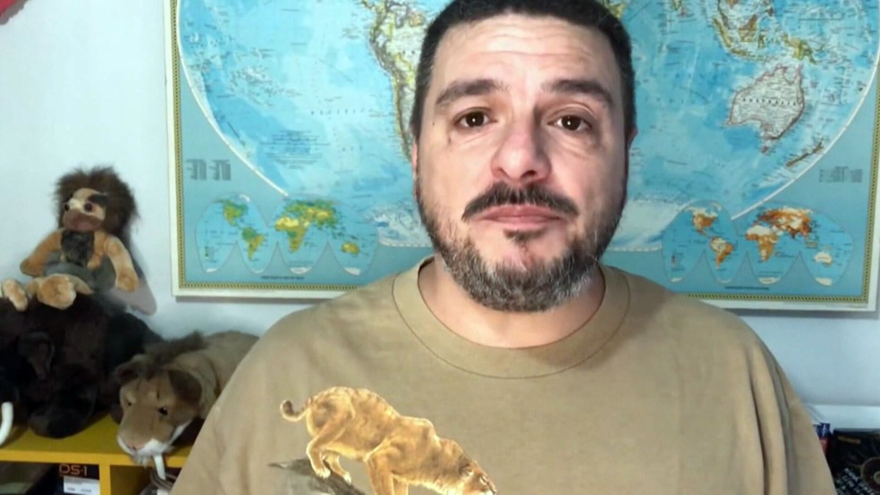 Professor da Unirio denunciado por assédio ameaçava cortar bolsa de quem reagisse: Este laboratório não é uma democracia!, escreveu
