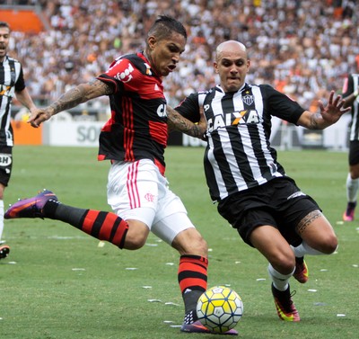 Guerrero lamenta empate: Recuamos muito, temos que seguir jogando bola