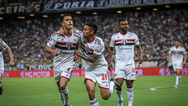 Igor Vinicius comemora gol do São Paulo contra o Ceará