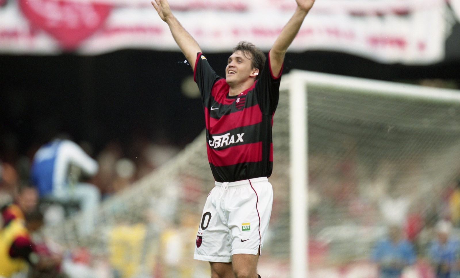 Petkovic foi o camisa 10 do Flamengo em sua icônica primeira passagem pelo clube — Foto: Hipólito Pereira/Agência O Globo