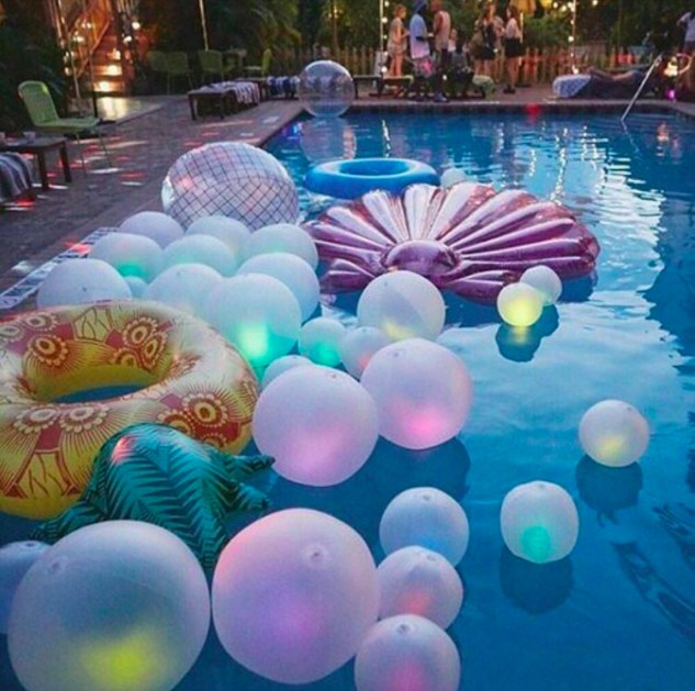 Tendências de festa: Decoração Pool Party - Balões São Roque