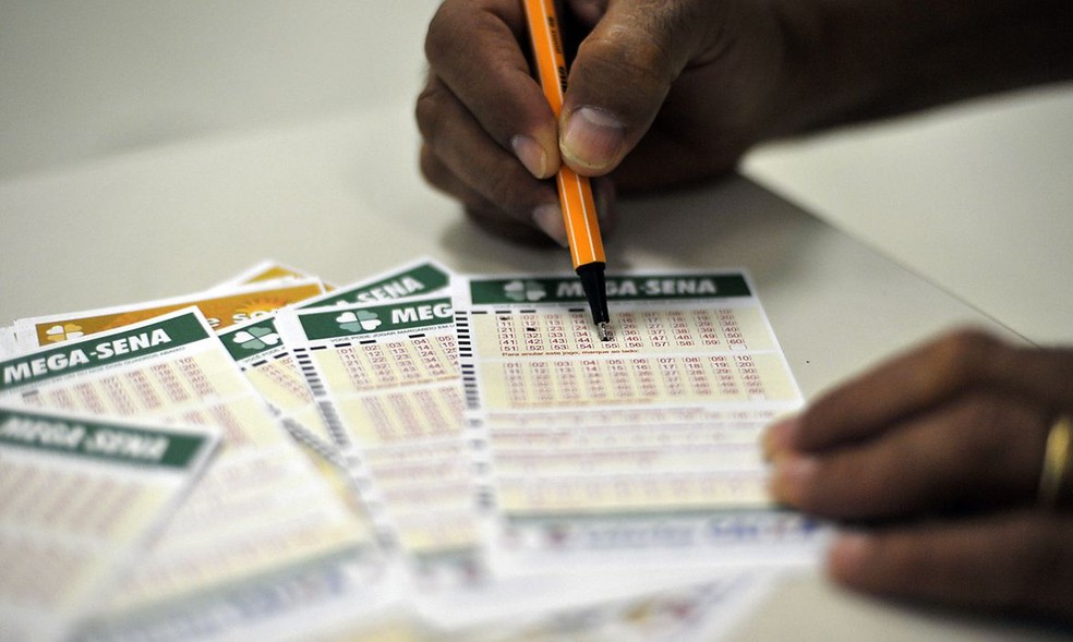 Mega Sena Acumulada Pode Pagar R 55 Milhoes Hoje Gastar Bem Valor Investe