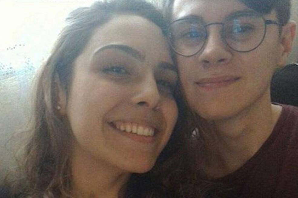 Isabela Tibcherani e Rafael Miguel em foto tirada antes do crime cometido pelo pai dela, que matou o rapaz e os pais dele. Homem não concordava com o namoro da filha — Foto: Reprodução/Arquivo pessoal/Redes sociais