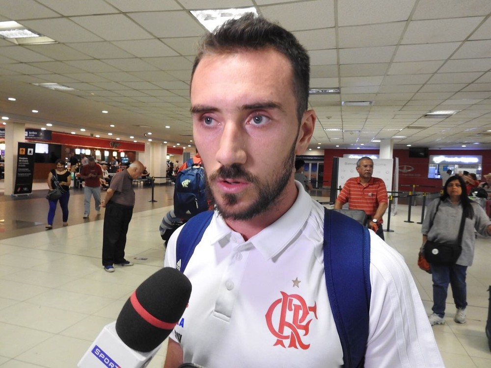 Fla chega em Buenos Aires para a final