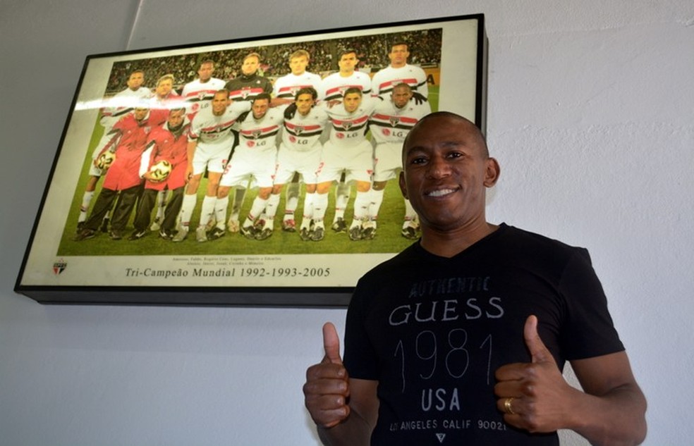 Mineiro deu trabalho a Souza antes de chegar ao São Paulo — Foto: Saopaulofc.net