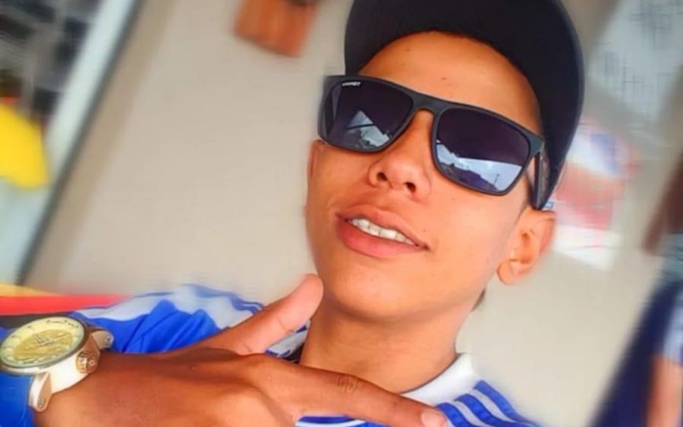 Jean Macena, de 14 anos, morreu atropelado por trenzinho na zona Oeste de Ribeirão Preto, SP — Foto: Arquivo pessoal