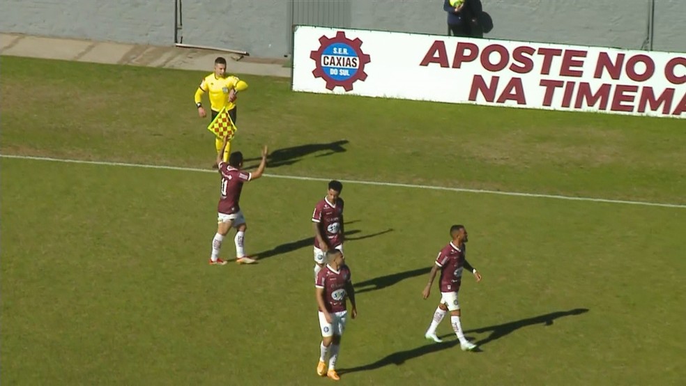 Bustamante marcou o gol do Caxias contra o América-RN — Foto: Reprodução