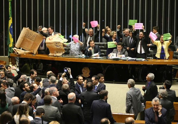 O plenário da Câmara rejeitou urgência para proposta de reforma trabalhista (Foto: Fabio Rodrigues Pozzebom/Agência Brasil)