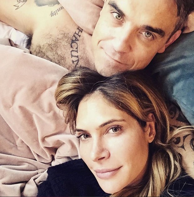 Mulher de Robbie Williams relembra sexo em frente a cachorros: "Pior 30 segundos" - Quem | QUEM News