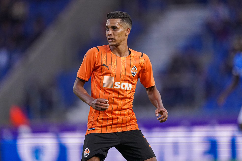 Pedrinho, em ação pelo Shakhtar Donetsk — Foto: Jeroen Meuwsen/BSR Agency/Getty Images