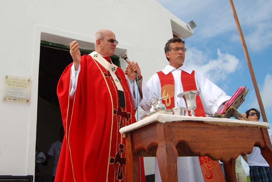 Missa de São Pedro em Noronha será celebrada pelo arcebispo Dom Fernando Saburido