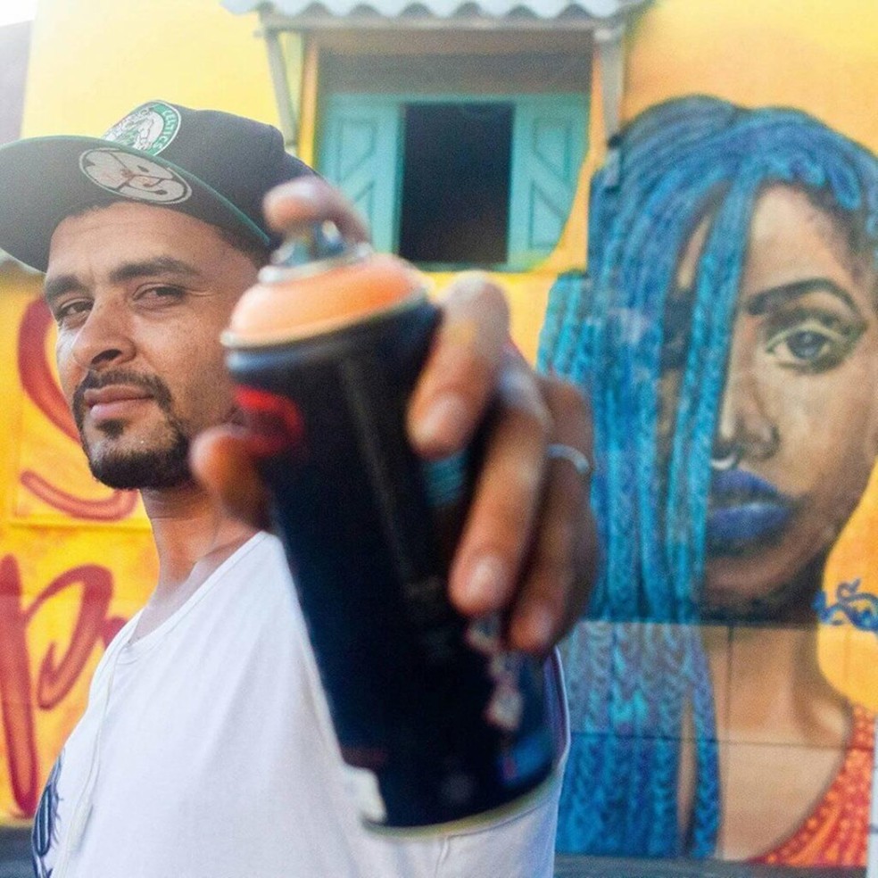 A exposição reúne convidados, como os artistas do Graffiti Arbus — Foto: Funcarte/Marcelo Veni/Divulgação