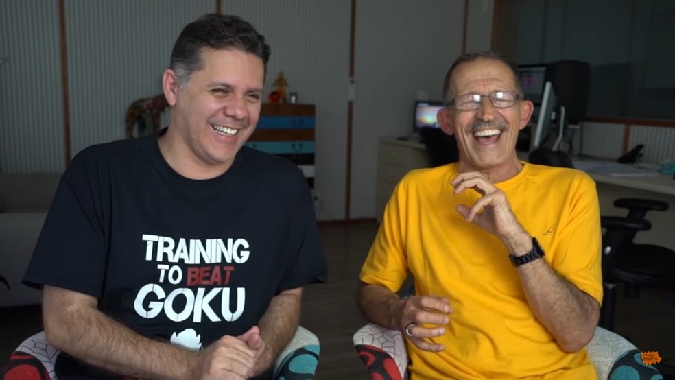Wendel Bezerra e Gileno Santoro, dubladores de Goku e Mestre Kame de 'Dragon Ball' — Foto: Reprodução