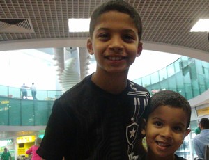 Humberto Filho, jovem torcedor do Botafogo  (Foto: Viviane Leão / GloboEsporte.com)