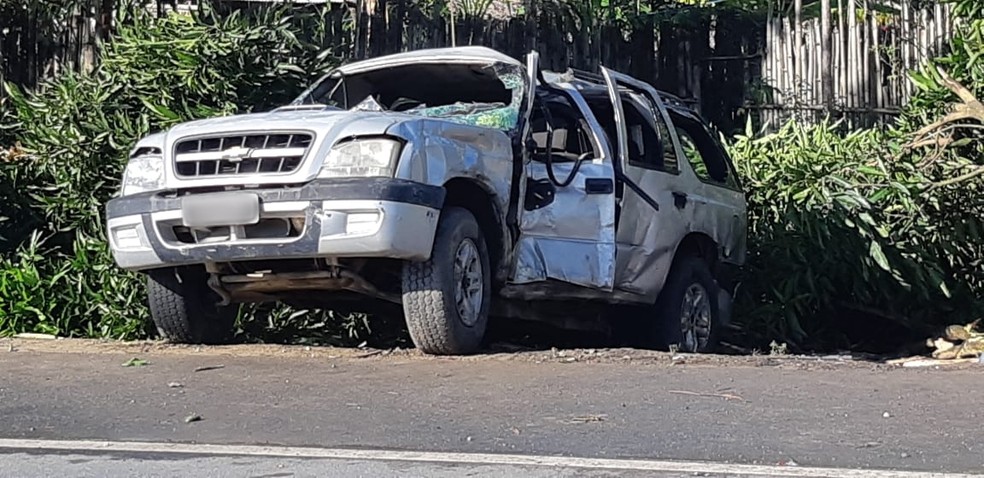Acidente de trânsito com carro de passeio deixa múltiplas vítimas na BR-101, no interior de Alagoas — Foto: PRF/Divulgação