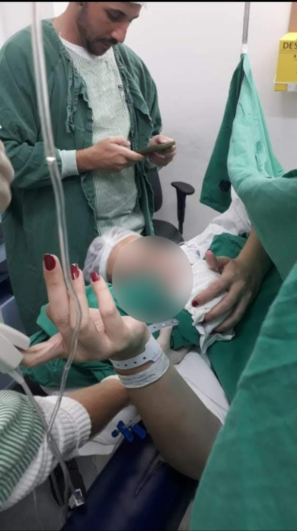 Mulher teve o anestesista Giovanni Quintella Bezerra na equipe que realizou o parto — Foto: Arquivo pessoal