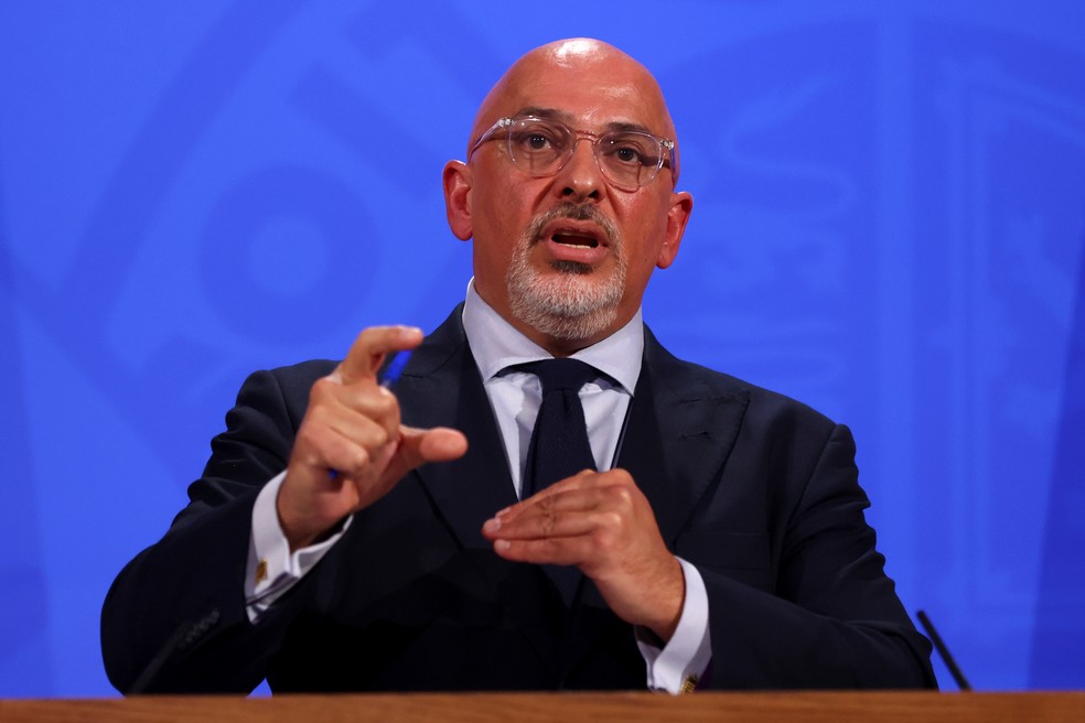 Nadhim Zahawi, ministro das vacinas, em entrevista coletiva na sede do governo britânico, em Londres, em 23 de junho de 2021 — Foto: Tom Nicholson/Pool/Reuters