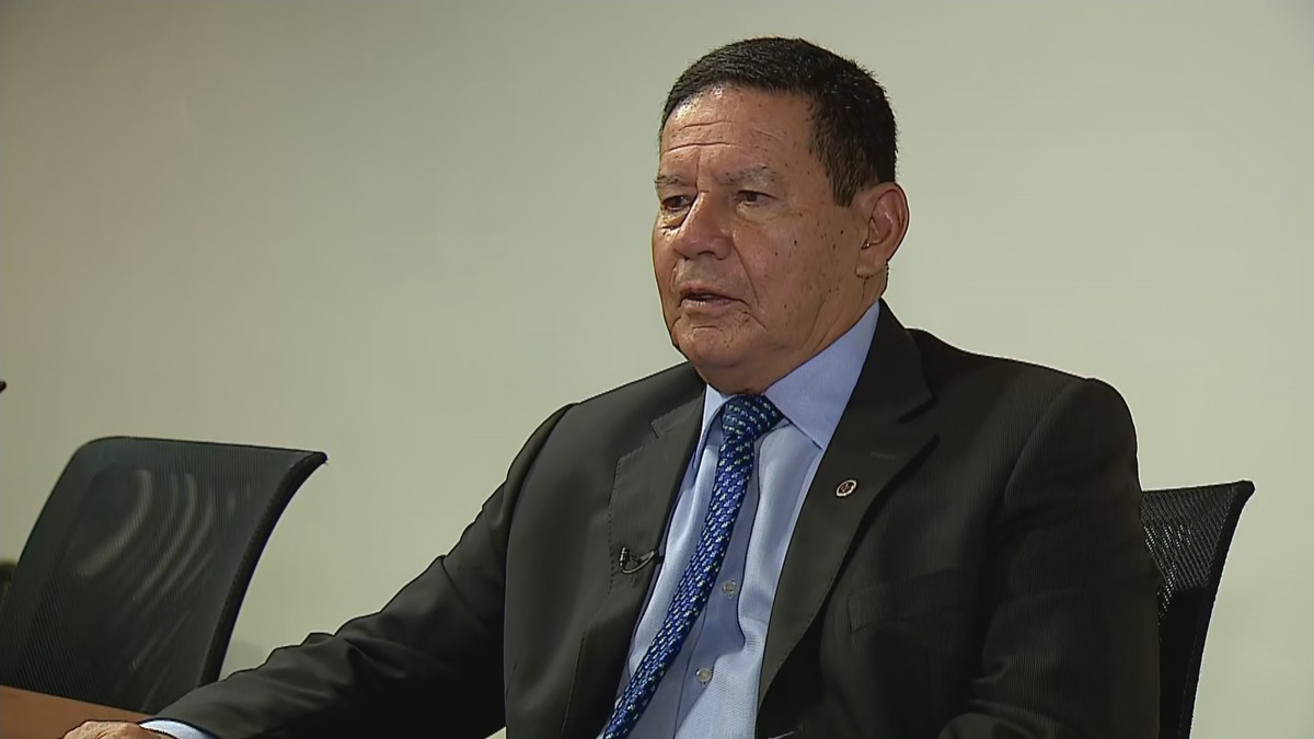Mourão se declara branco e retira general do nome em registro de candidatura ao senado pelo RS