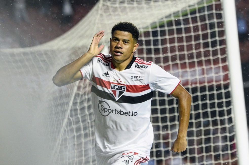 Gabriel Sara deve se despedir nesta semana, após quase uma década de São Paulo — Foto: Marcos Ribolli