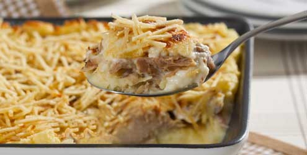 Escondidinho Especial De Frango Creme De Queijo E Batata Palha