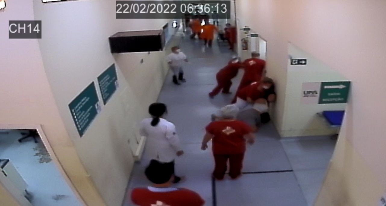 
Vídeo mostra confusão na UPA que terminou com furto de cadeira de rodas e enfermeiro esfaqueado em Marília 