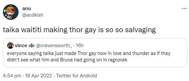 Uma pessoa comemorando a suposta homossexualidade do super-herói Thor após o primeiro trailer de Thor: Amor e Trovão (2022) (Foto: Twitter)
