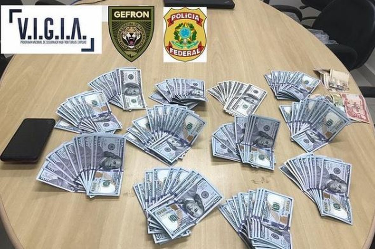 Peruano é preso com mais de US$ 11,1 mil dentro de sacola durante fiscalização em rodovia no Acre - Vimarsana News