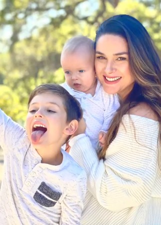 Fernanda Machado com os filhos Lucca e Leo (Foto: Reprodução / Instagram)