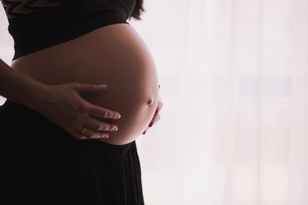 Casos de Covid-19 em mulheres grávidas aumenta em 2021 — Foto: Freestocks/Unsplah/Divulgação