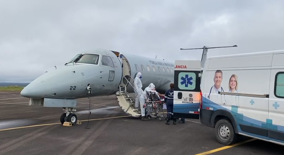 Manaus envia pacientes com Covid-19 para o Piauí — Foto: Divulgação/Força Aérea Brasileira