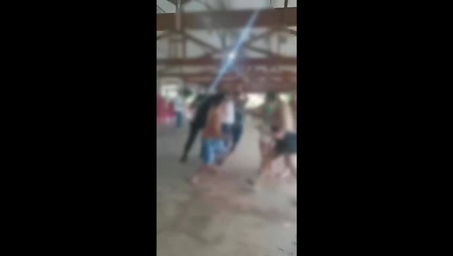 Discusso poltica termina em pancadaria em pesque-pague de Anpolis