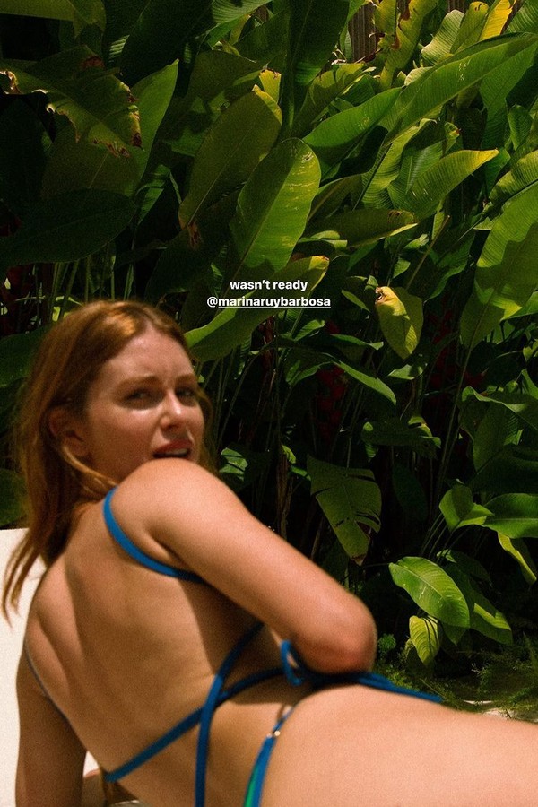 Marina Ruy Barbosa curte dia de sol com biquíni da própria marca (Foto: reprodução/Instagram)