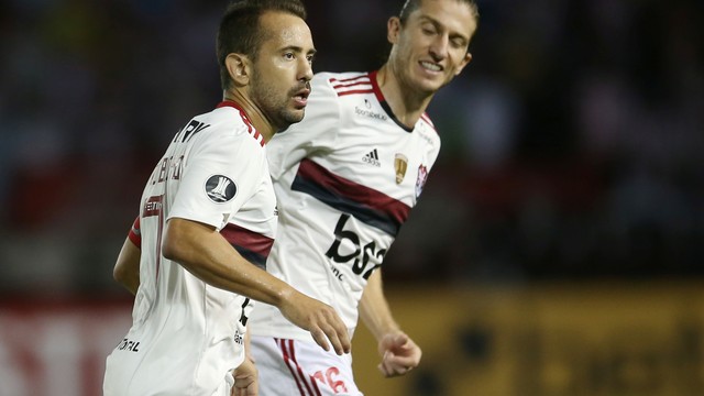 Everton Ribeiro, Felipe Luiz, Flamengo x Junior Barranquila