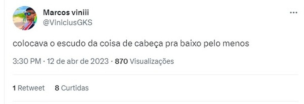 Torcida do Santa Cruz reage ao an&uacute;ncio de Fabr&iacute;cio com escudo do Sport na arte &mdash; Foto: Reprodu&ccedil;&atilde;o