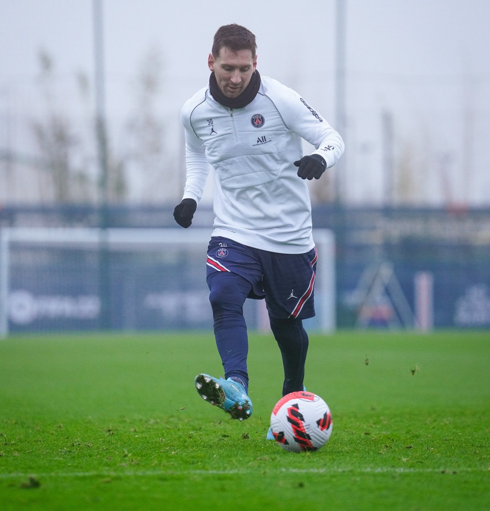 Messi durante treino do PSG nesta quarta-feira — Foto: Reprodução/Twitter