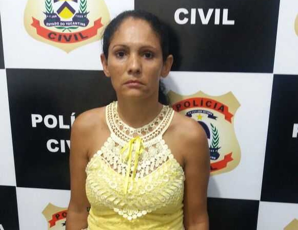 Mulher foi presa em cumprimento a mandado de prisão por furto (Foto: SSP/Divulgação)