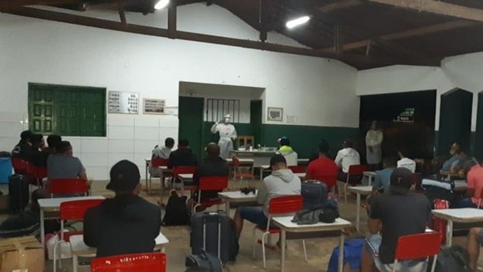 Grupo passa sete dias sendo monitorado por profissionais de saúde — Foto: Secretaria da Saúde de Aroazes/Divulgação