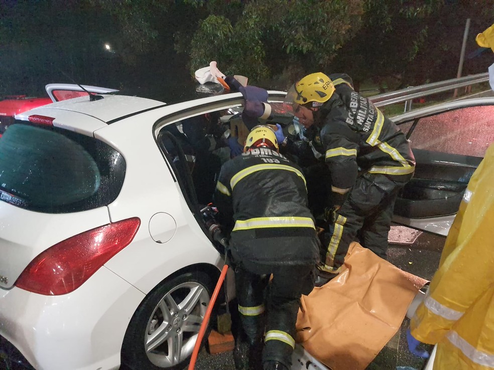 Acidente em Florianópolis deixa 4 mortos — Foto: Polícia Militar/Divulgação