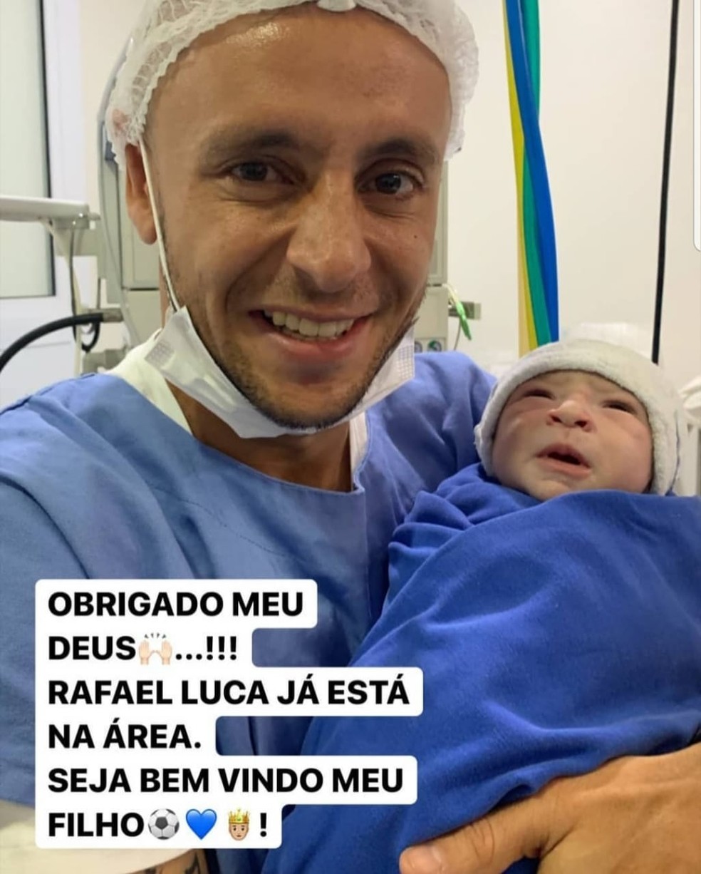 Antes De Jogo Do Flamengo Na Bahia Rafinha Ve O Nascimento Do Filho No Oeste Paulista Presidente Prudente Regiao Ge