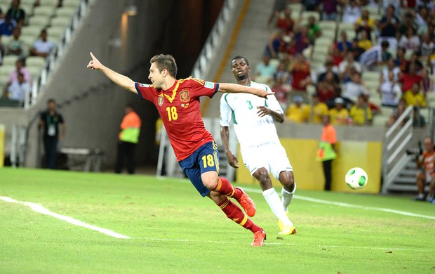 Jordi Alba comemora 3° gol da Espanha contra a Nigéria (Foto: Andre Durão)