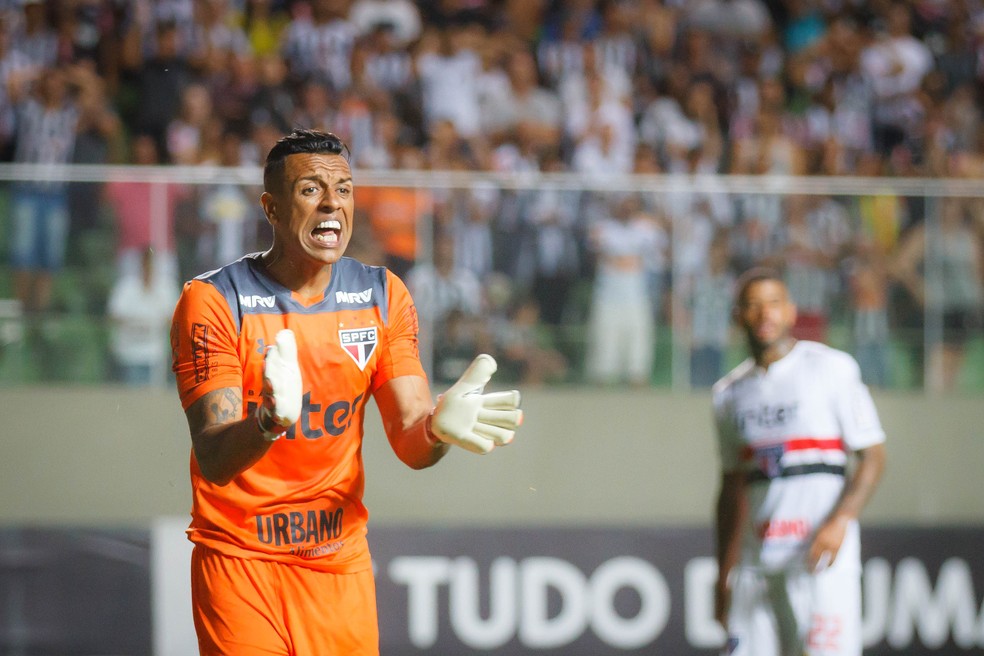 Sidão teve boa atuação na partida contra o Atlético-MG (Foto: Agência Estado)