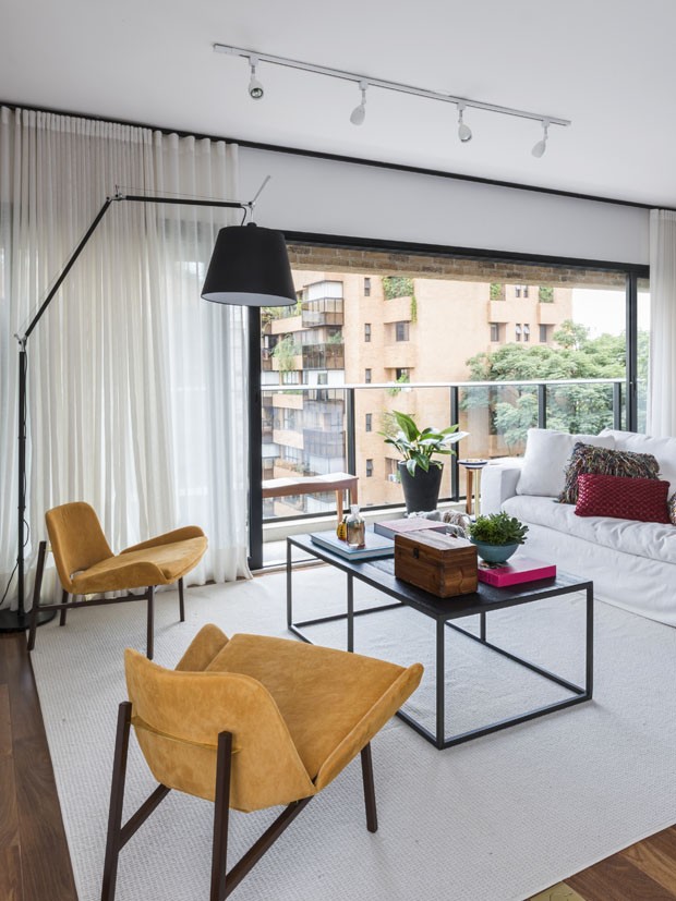 Design e pontos de cor garantem renovação de apartamento alugado (Foto: Renato Navarro)
