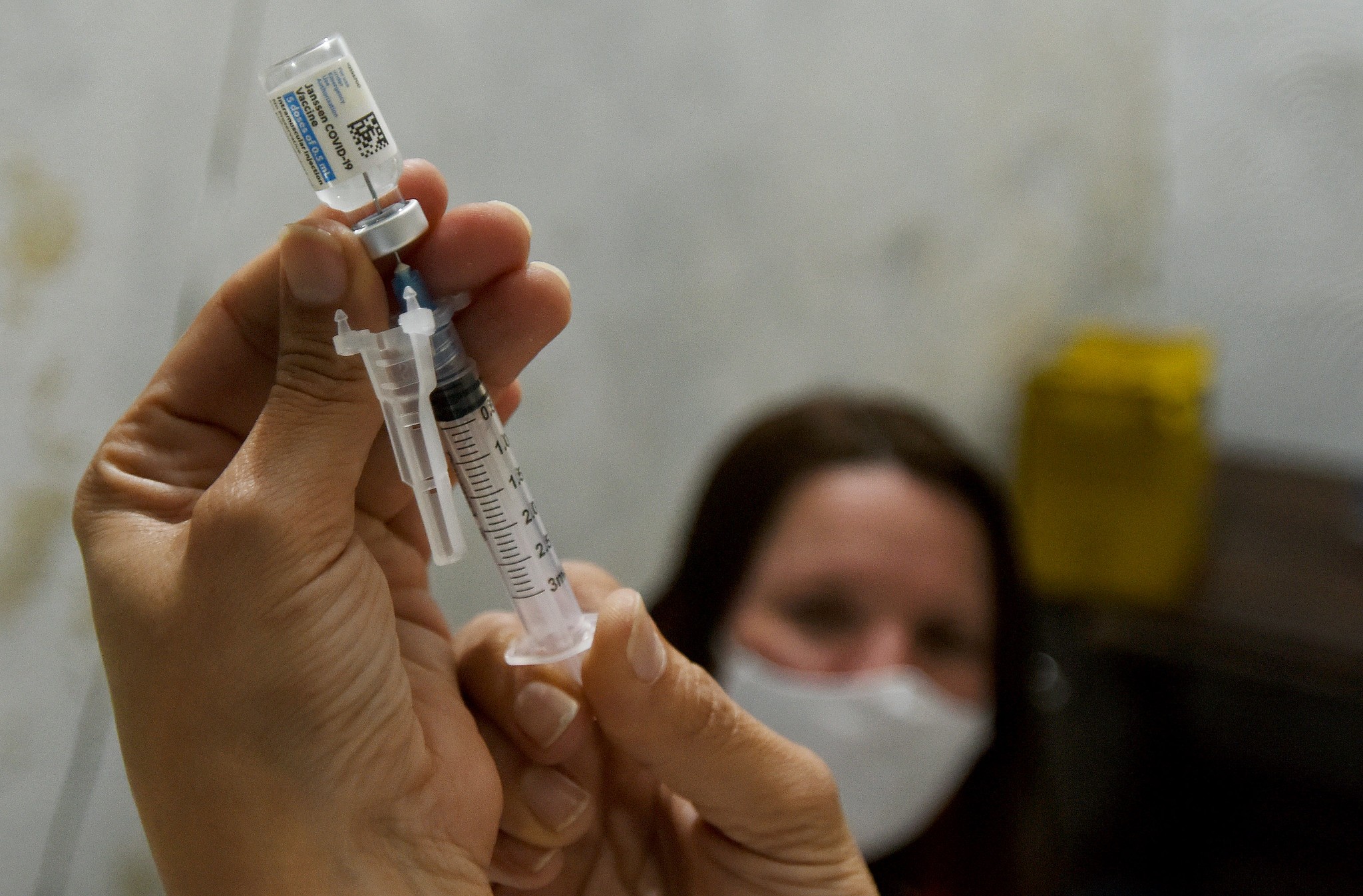 São Carlos tem plantão de vacinação e testagem contra Covid-19; veja locais