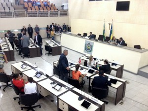 Votação aconteceu durante sessão na Assembleia Legislativa do Amapá (Foto: Abinoan Santiago/G1)